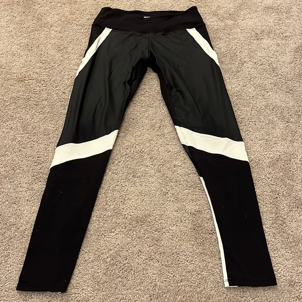 Rese yoga pants
